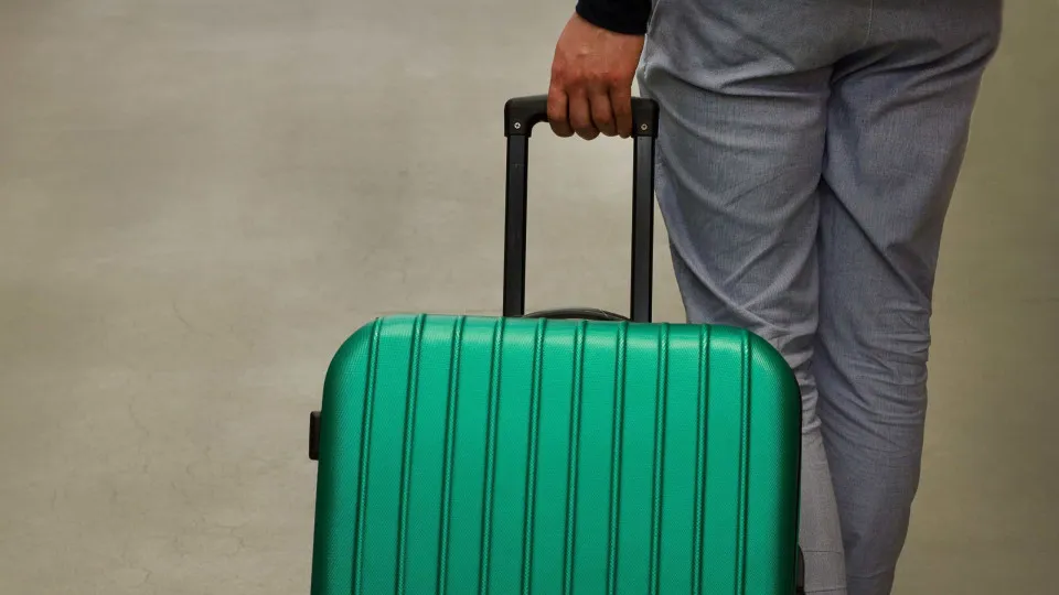 Irlanda deportou 42 brasileiros desde junho, incluindo 15 presos